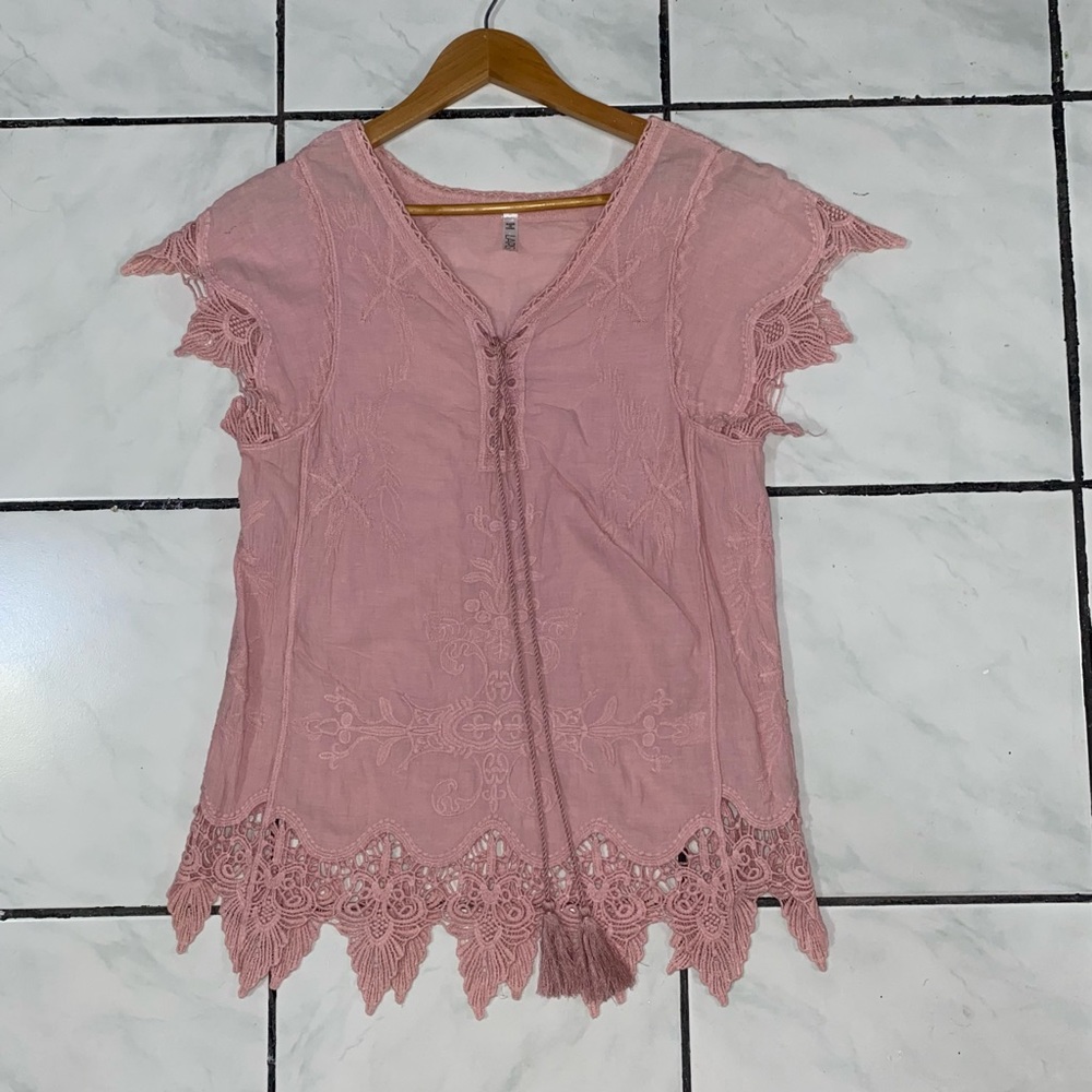 NWOT!!! Lapis, Rose Cotton Candy Pink Thread Flower 🌺 Pattern Cotton Top